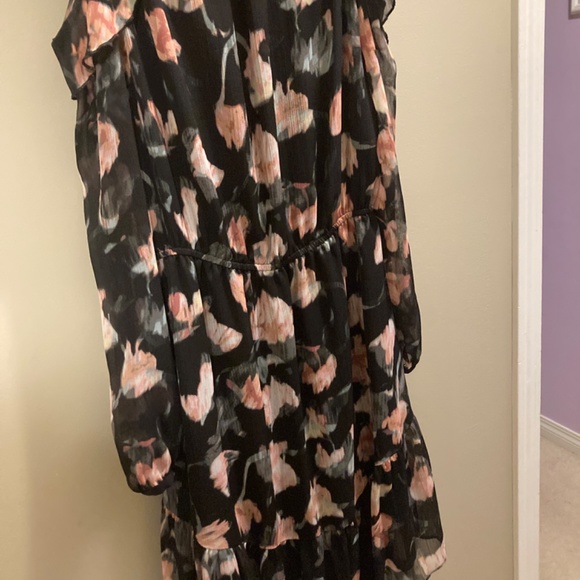 High Low Cold Shoulder Dress - Picture 3 of 3